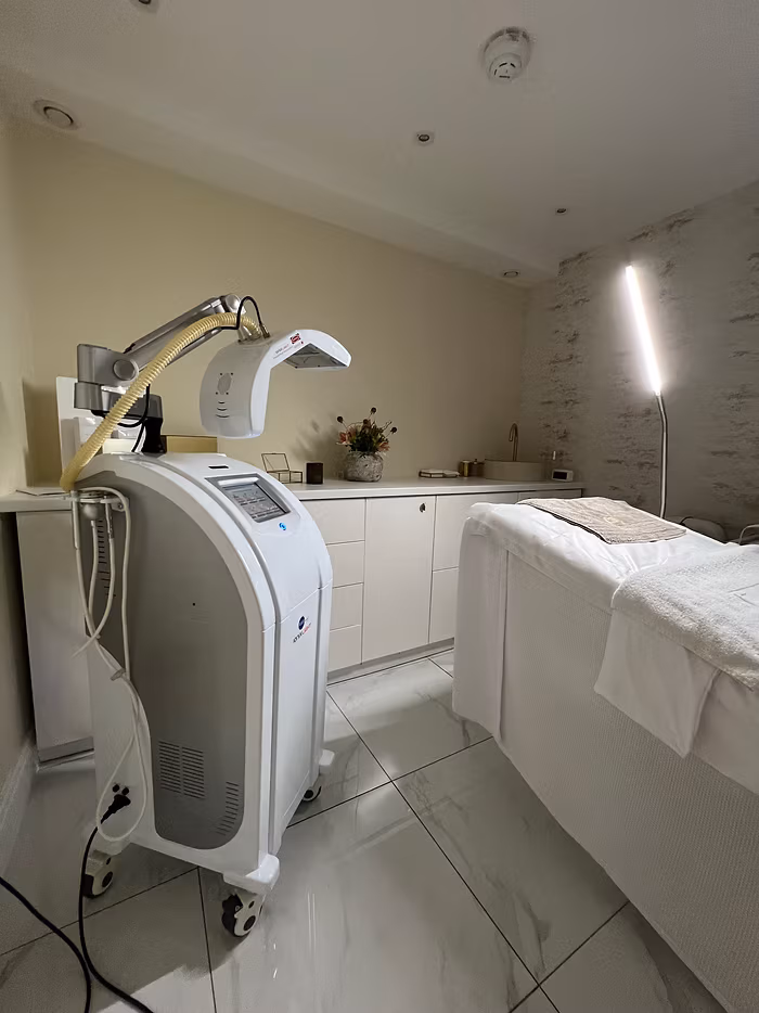 LED light therapy mask technology